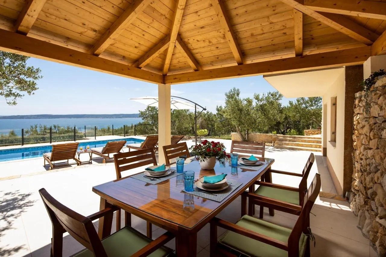 Villa Tempera Kastela Croatia